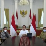GEBRAKAN AWALTAHUN JOKOWI CABUT IZIN USAHA
