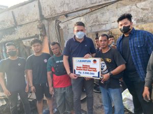 Nasdem Sumsel Beri Bantuan Korban Kebakaran Simpang Bombat