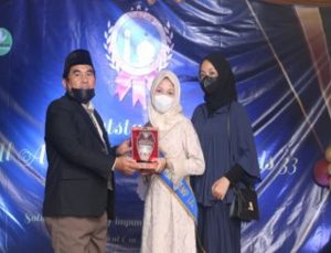 SMP Al-Azhar 33 Palembang Gelar Student Award dan Digital Exhibition