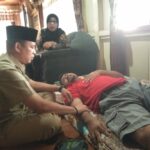 PLH Bupati OKU Besuk Pimred OKU POS yang sedang Sakit