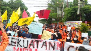 Aliansi Mahasiswa OKU Tolak Perpanjangan Jabatan Presiden 3 Periode dan Penundaan Pemilu 2024