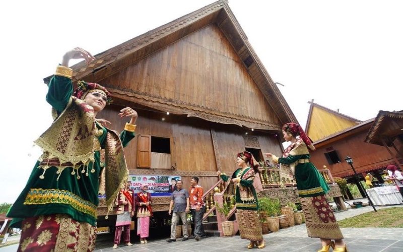 Festival Anjungan Tampilkan Ragam Rumah Adat Khas Sumsel