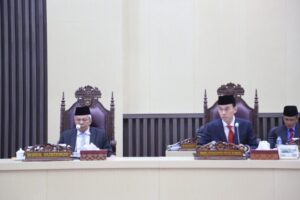Hadiri Rapat Paripurna ke-51 DPRD Prov Sumsel, MY Dengarkan Pandangan Umum Fraksi