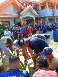 Doktor Eksekusi 6 Sapi dan 3 Kambing Kurban Warga