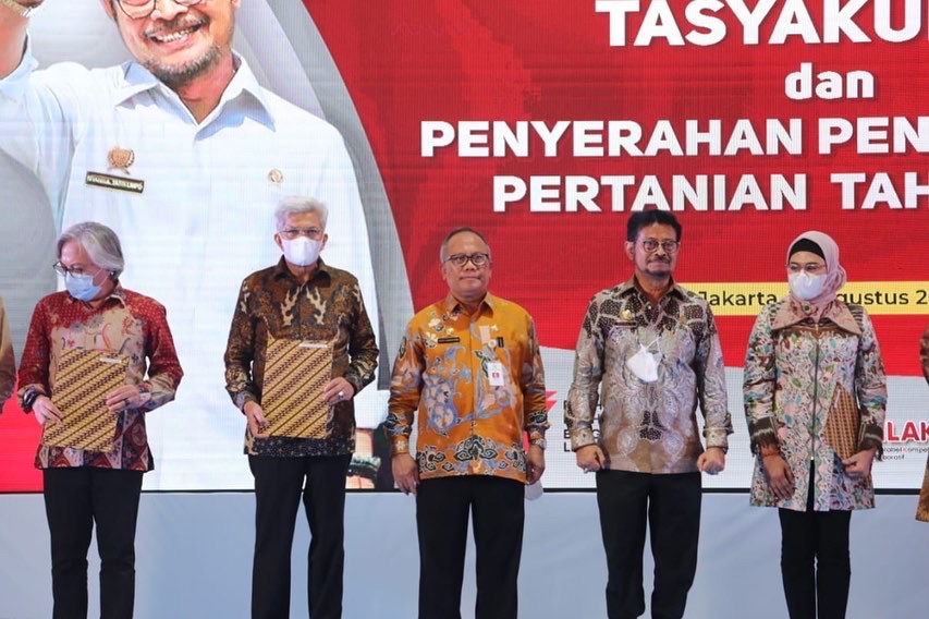 Sumsel Raih Penghargaan Provinsi Penghasil Padi Tertinggi di Indonesia