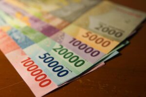 Bansos Daerah di Tengah Penyesuaian Harga BBM