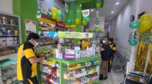 Polrestabes Palembang Sita Ratusan Obat Sirup Anak Berbahaya