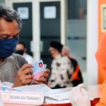 Kantor Pos Palembang Salurkan Bantuan Subsidi Upah Sebesar Rp600rb untuk Pekerja