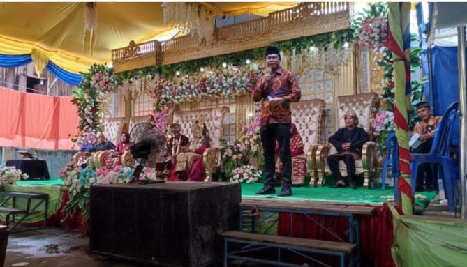 Yudi Purna Nugraha Hadiri Pernikahan Frenki & Dea di Desa Gunung Lewat, Pengandonan