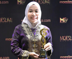 Wawako Palembang Fitrianti Agustinda Raih Penghargaan Moeslim Choice Award 2022