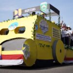 35 Mobil Hias Meriahkan Karnaval HUT ke-77 Sumatera Selatan