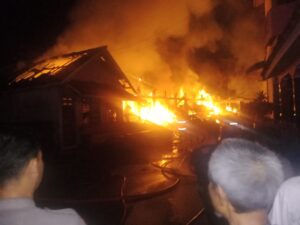 Ribuan Kubik Kayu Hangus Terbakar, Kerugian Ditaksir Ratusan Juta Rupiah