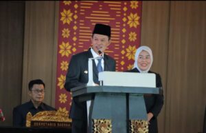 Hadiri Sidang Paripurna Terakhir Harnojoyo dan Fitri Minta Subuh Berjamaah dan Goro Jadi Perda