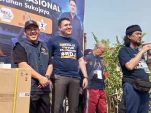 Ribuan Warga Senam Sehat Bersama RM Riyan Zakaria