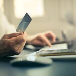 Menggali Lebih Dalam: Kelebihan dan Kekurangan Virtual Credit Card dalam Transaksi Online