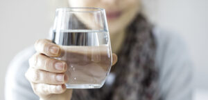 Tips Menurunkan Berat Badan dengan Meningkatkan Asupan Air