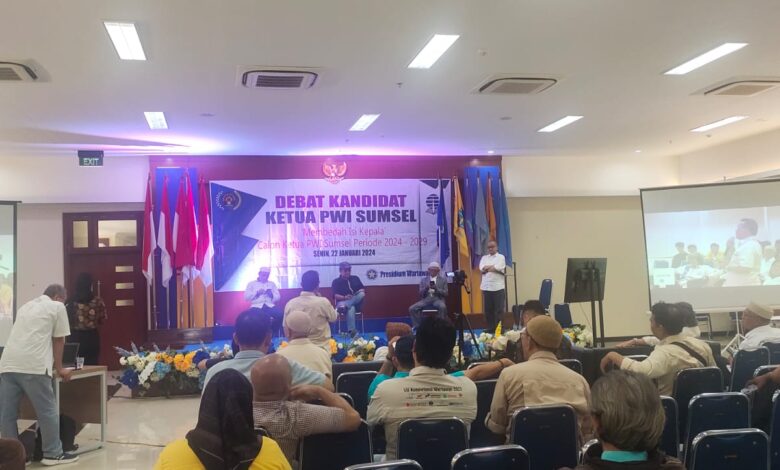 Hadi Prayogo, saat mengikuti Debat Kandidat Ketua PWI Sumatera Selatan 2024-2029.