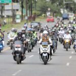 Gunakan Sepeda Motor Agus Fatoni Pastikan Kelancaran Pemilu 2024 di Tiap TPS