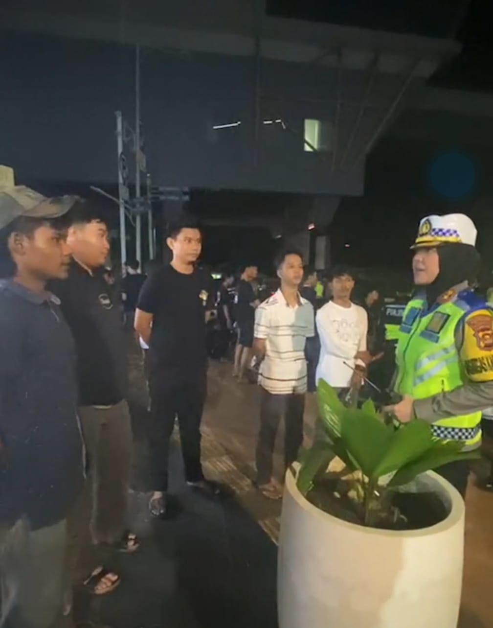 AKBP. Yenni Diarty, S.IK Pimpin langsung Razia Kendaraan Pelanggar UU Lalin