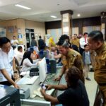 Hari Pertama Kerja Usai Lebaran, Pj Wali Kota Palembang Sidak ke Kantor Disdukcapil