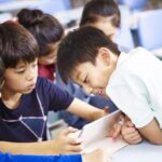 Membatasi Media Sosial untuk Anak: Solusi Tepat atau Ilusi Pengawasan?