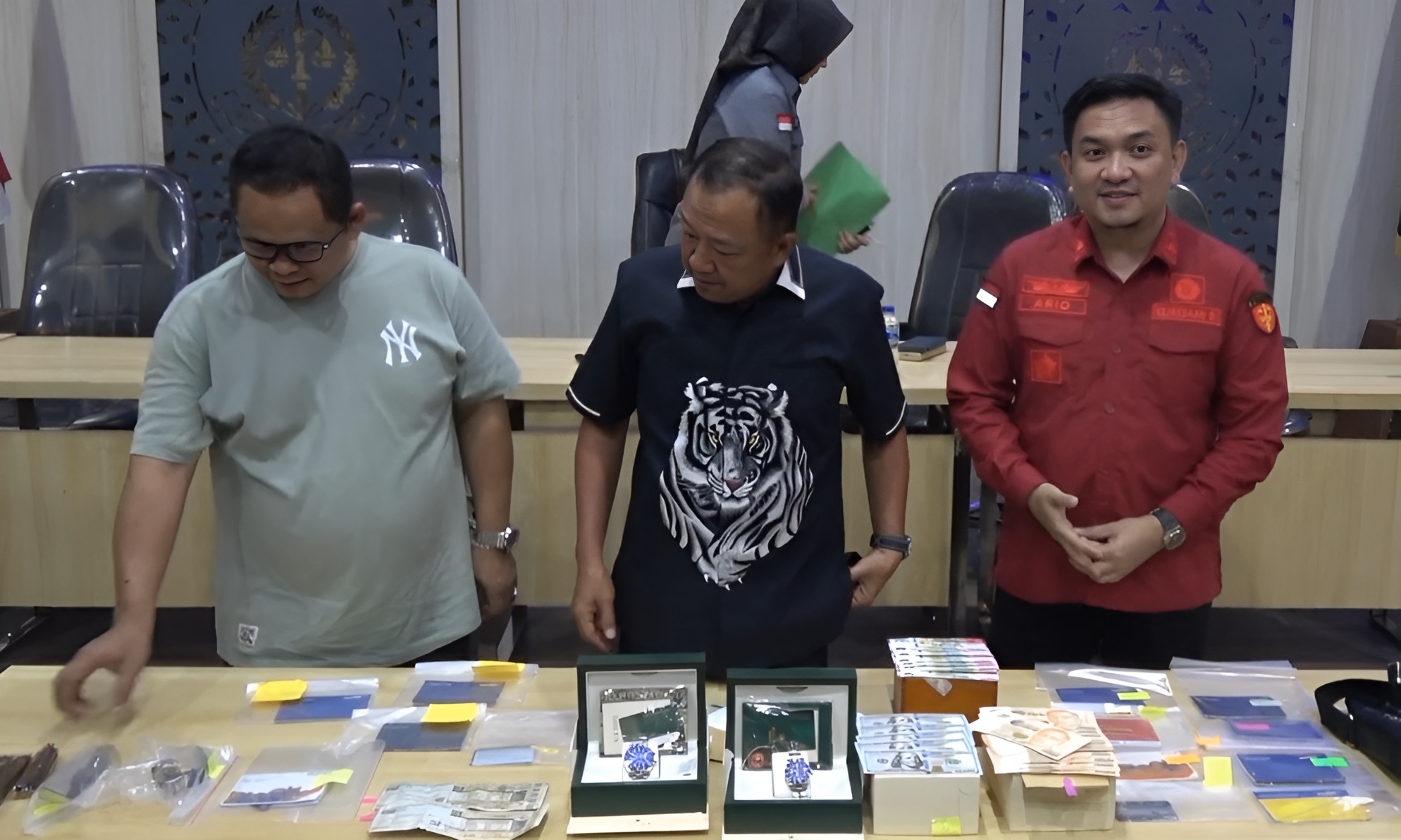 Barang Bukti Baru, Kepala Disnakertrans Deliar Marzoeki Bakal Kena Pasal Tambahan