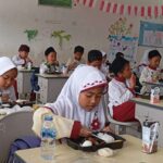 2.968 Pelajar TK, SD, SMP Palembang Nikmati Makanan Bergizi Gratis