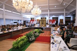 Pj Gubernur Sumsel Bahas Strategi Penyerapan dan Pengendalian Harga Gabah Petani