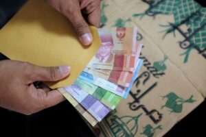 Perusahaan Terlambat Bayar THR? Siap-siap Bayar Denda 5%