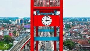 Jam di Jembatan Ampera Mulai Berfungsi Lagi