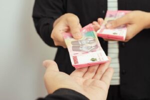 Revisi UMSP Sumsel Disahkan, Pekerja 9 Sektor Ini Nikmati Kenaikan Gaji