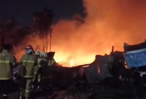 Terlelap Saat Api Menjalar, Rumah Pengepul Rongsokan Terbakar, Satu Nyawa Melayang