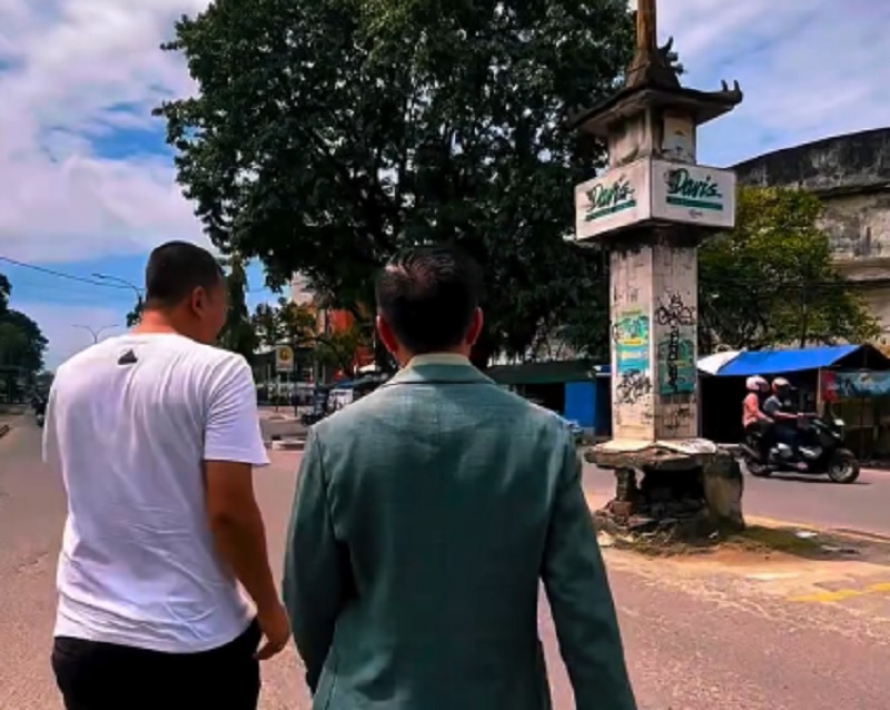 Tugu Gembira Lemabang Hampir Ambruk, Wali Kota Gercep Datangi Lokasi