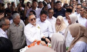Menko Zulhas: Koperasi Bisa Langsung Jual LPG dan Pupuk Tanpa Izin Tambahan