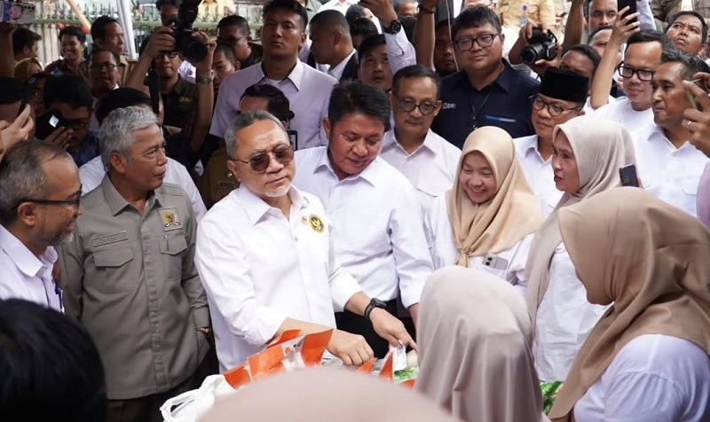 Menko Zulhas: Koperasi Bisa Langsung Jual LPG dan Pupuk Tanpa Izin Tambahan