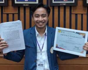 Muhammad Raka Hadiyan, Mahasiswa Asal Palembang Jadi Wisudawan Terbaik Fisip Unair 2025
