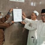 KUA Palembang Luncurkan Program Mantaf Tempel Info Wakaf di Masjid