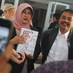 Buku Kontroversial 'Jokowis White Paper' Gagal Launching di UGM, Beredar di 25 Negara