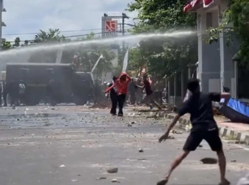 Demo Ricuh DPRD OKU, Polisi Buru 4 DPO dan Sita Bom Molotov