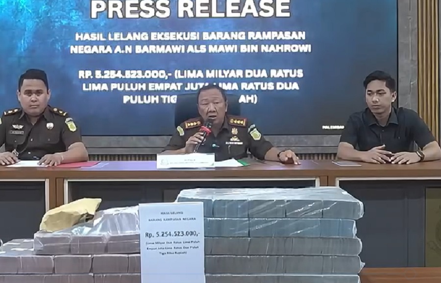 Lelang Dump Truck Sitaan Narkoba Raup Rp5,25 Miliar, Kejari Palembang Setor Kas Negara