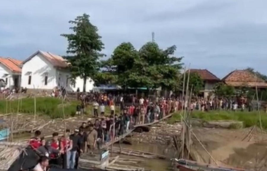 Warga di Banyuasin Pukul Beduk dan Berguling Halangi Penggerebekan Bandar Narkoba