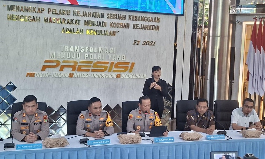 Babak Baru Kasus Ijazah Palsu Jokowi, Roy Suryo Delapan Orang Resmi Jadi Tersangka