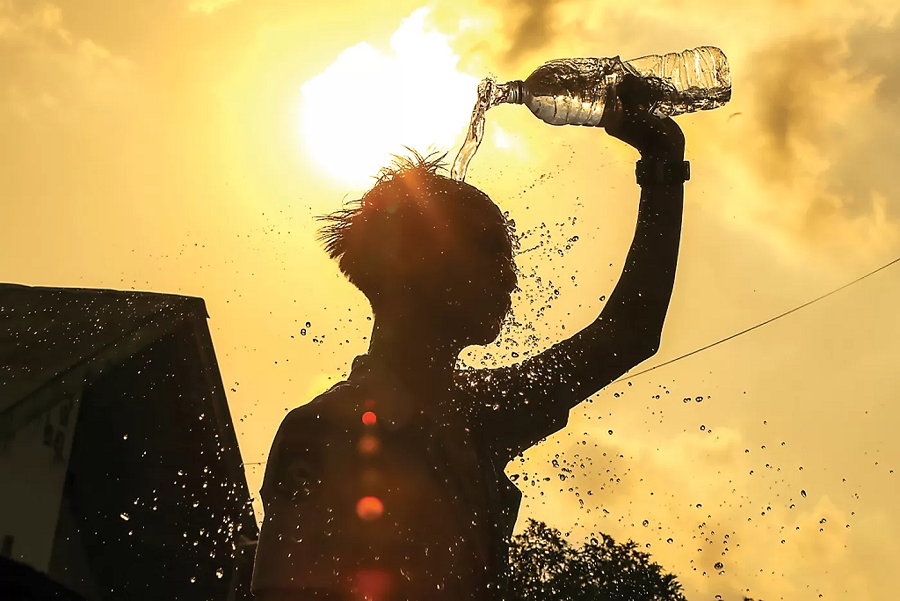 Warga Sumsel Kepanasan, Suhu Tembus 35°C Lebih — BMKG Ungkap Penyebabnya