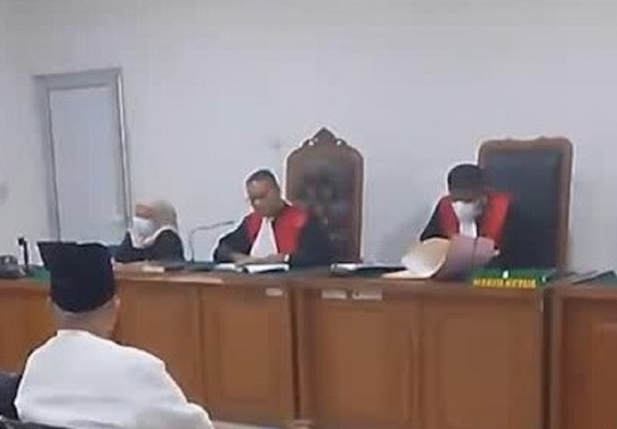 Hakim Tolak Eksepsi Alex Noerdin dalam Kasus Pasar Cinde