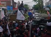 Ratusan Sopir Geruduk Kantor Gubernur Sumsel Protes Aturan Pembelian Solar