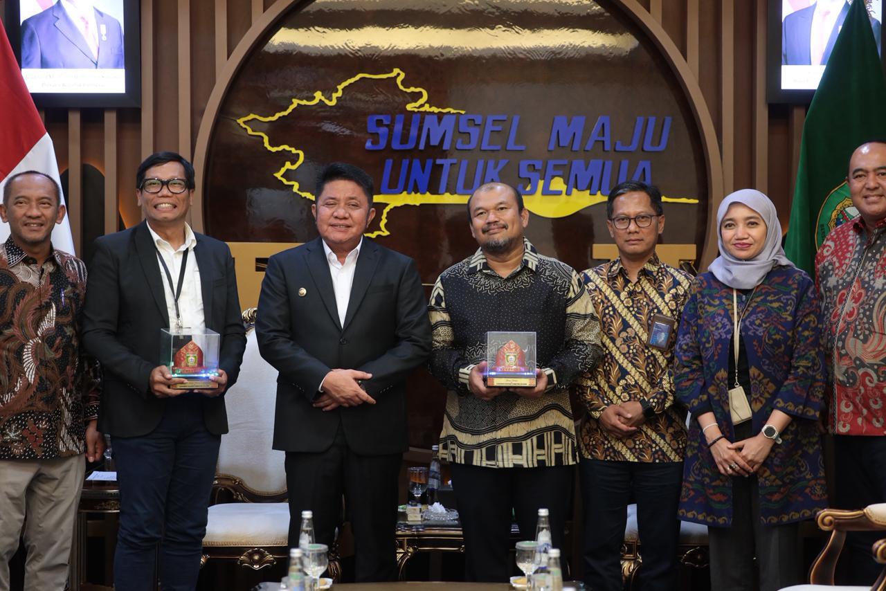 Direktur Utama PT Pertamina Hulu Rokan (PHR), Muhammad Arifin, melakukan silaturahmi dengan Gubernur Sumatera Selatan Herman Deru serta Kapolda Sumatera Selatan Andi Rian R