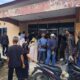 Ratusan Warga Segel Kantor Lurah di Musi Rawas, Desak Penonaktifan Lurah