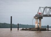 Jembatan Berulang Ditabrak Tongkang, Pemprov Sumsel Desak KSOP Terbitkan SOP
