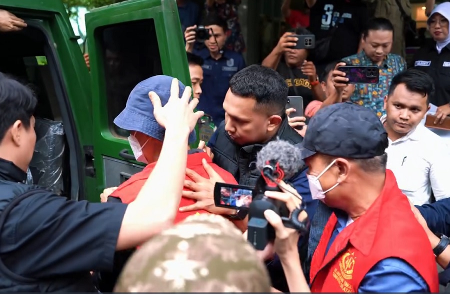 Rugikan Negara Rp74 Miliar, Kejati Sumsel Tahan Dua Mantan Direksi PT Semen Baturaja,